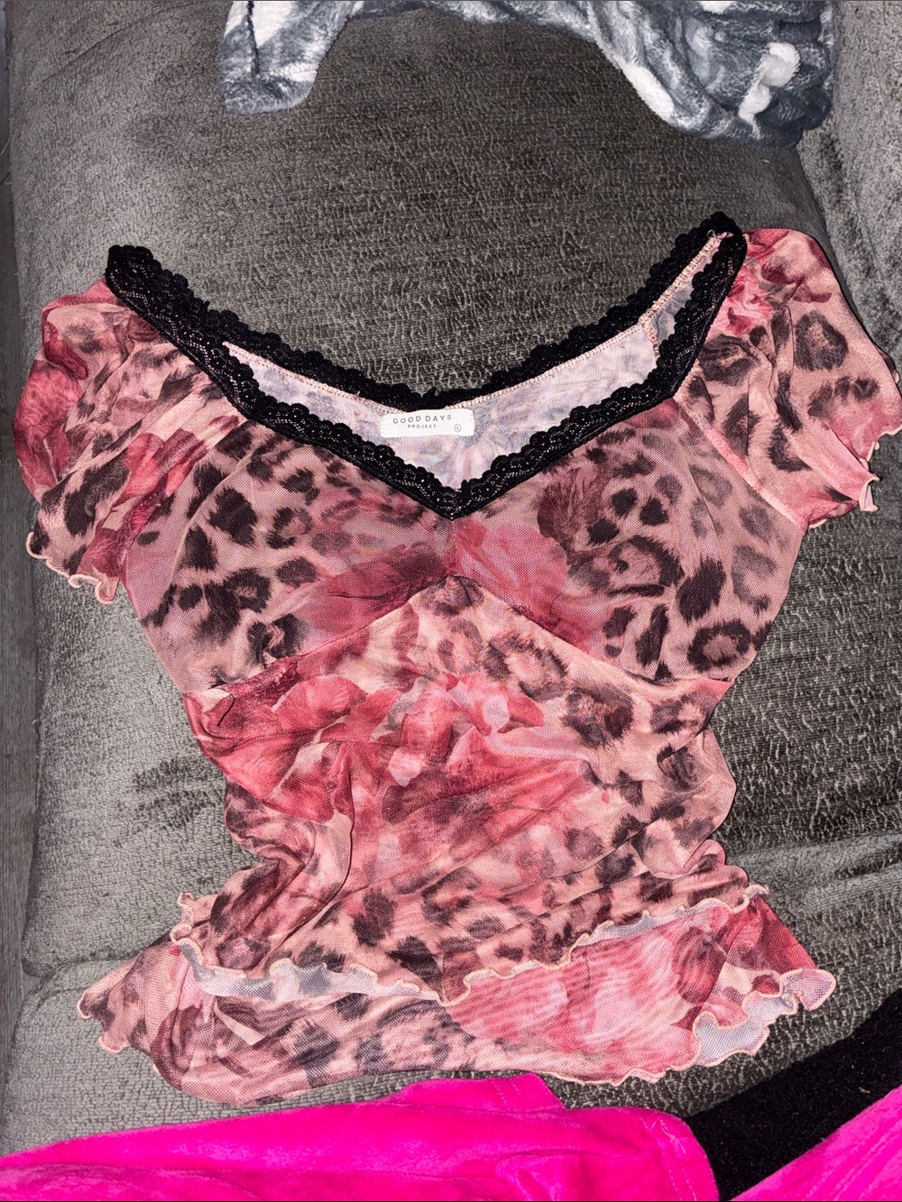 Women’s Pink Leopard Lace-Trim Top